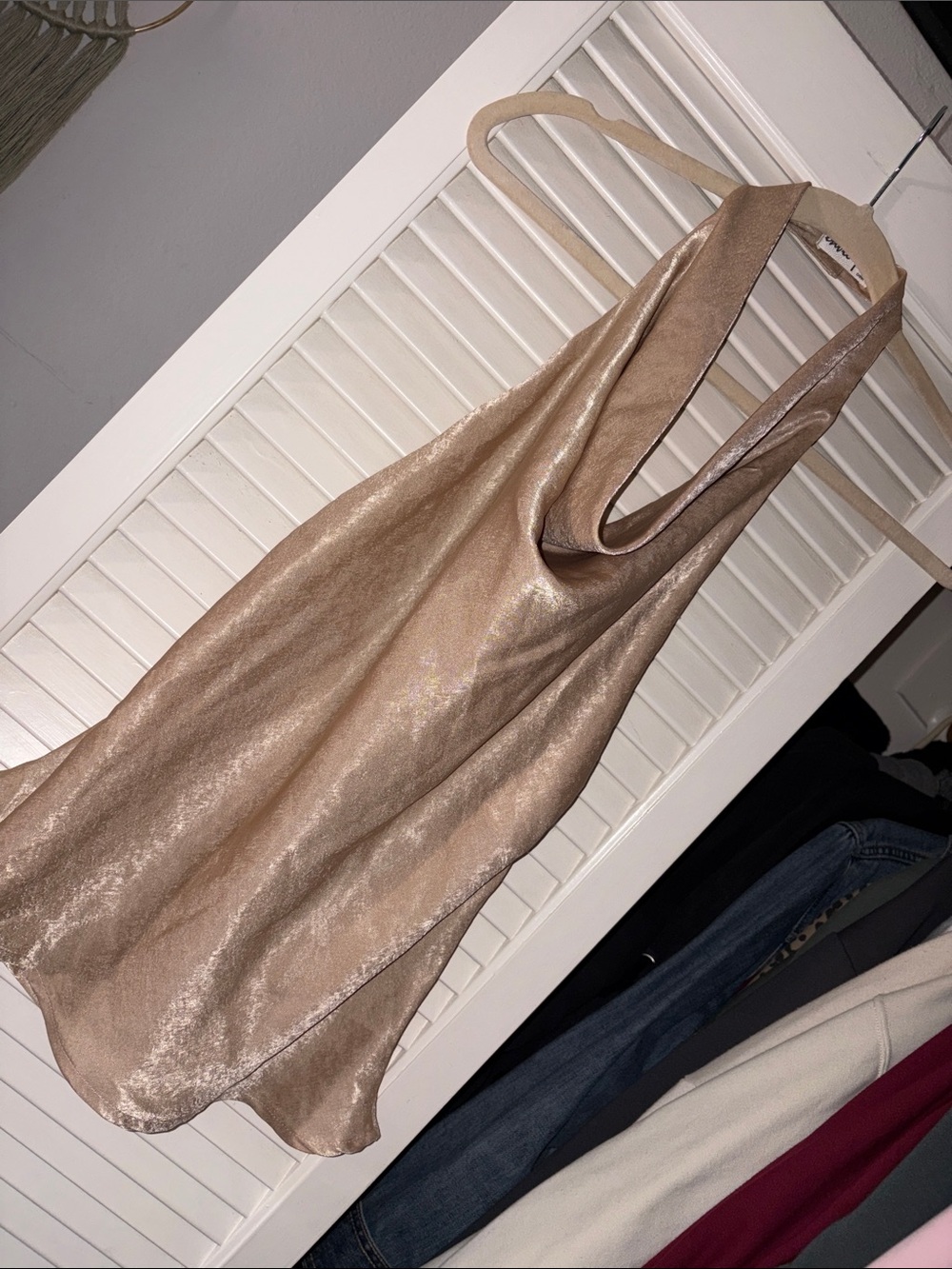 NWT- envie brand crowl halter top